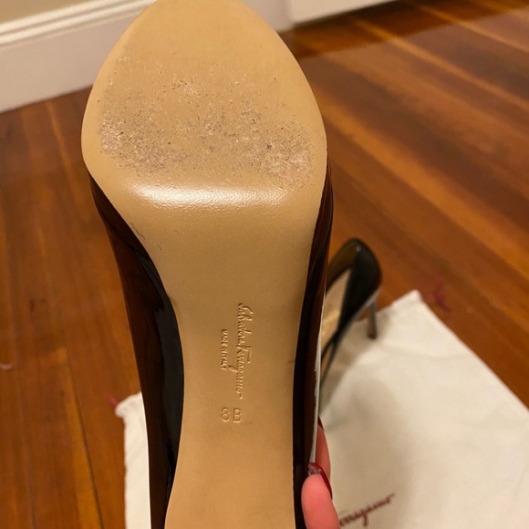 Salvatore Ferragamo Patent Leather Pumps - Picture 7 of 11